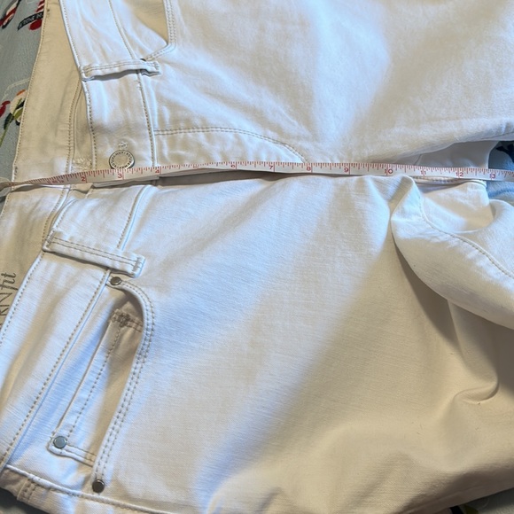 Ann Taylor Modernfit white jean size 12P - Picture 12 of 12